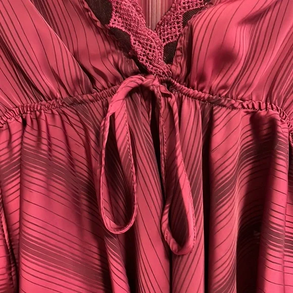 Red Lace Babydoll Lantern Sleeve Embroidered Blouse NWT Small - Picture 2 of 10